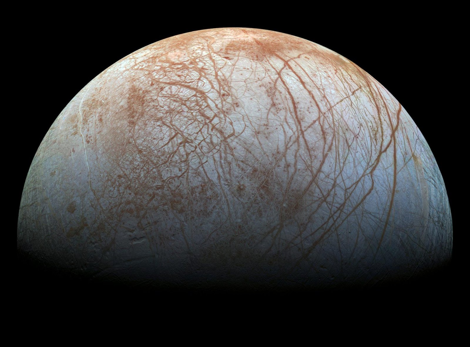 Az Europa hold felszíne a Galileo szonda felvételén (NASA/JPL)